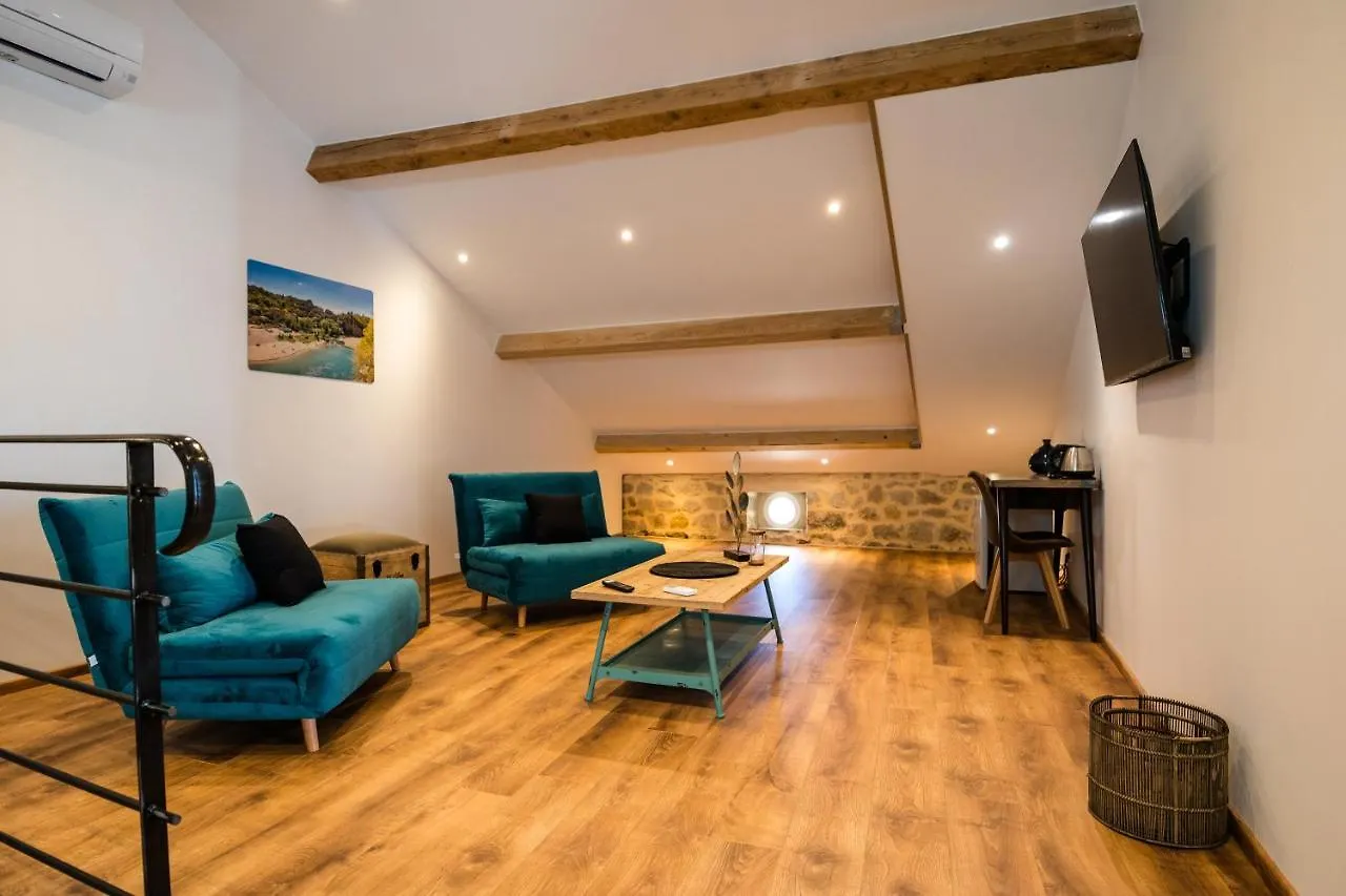 فندق Domaine De La Pinede أوبينا