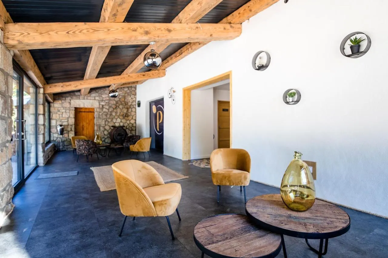 فندق Domaine De La Pinede أوبينا